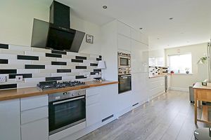 Kitchen- click for photo gallery